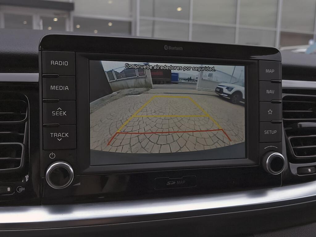 Kia Stonic 1.0 T-GDi 88kW (120CV) Drive 23