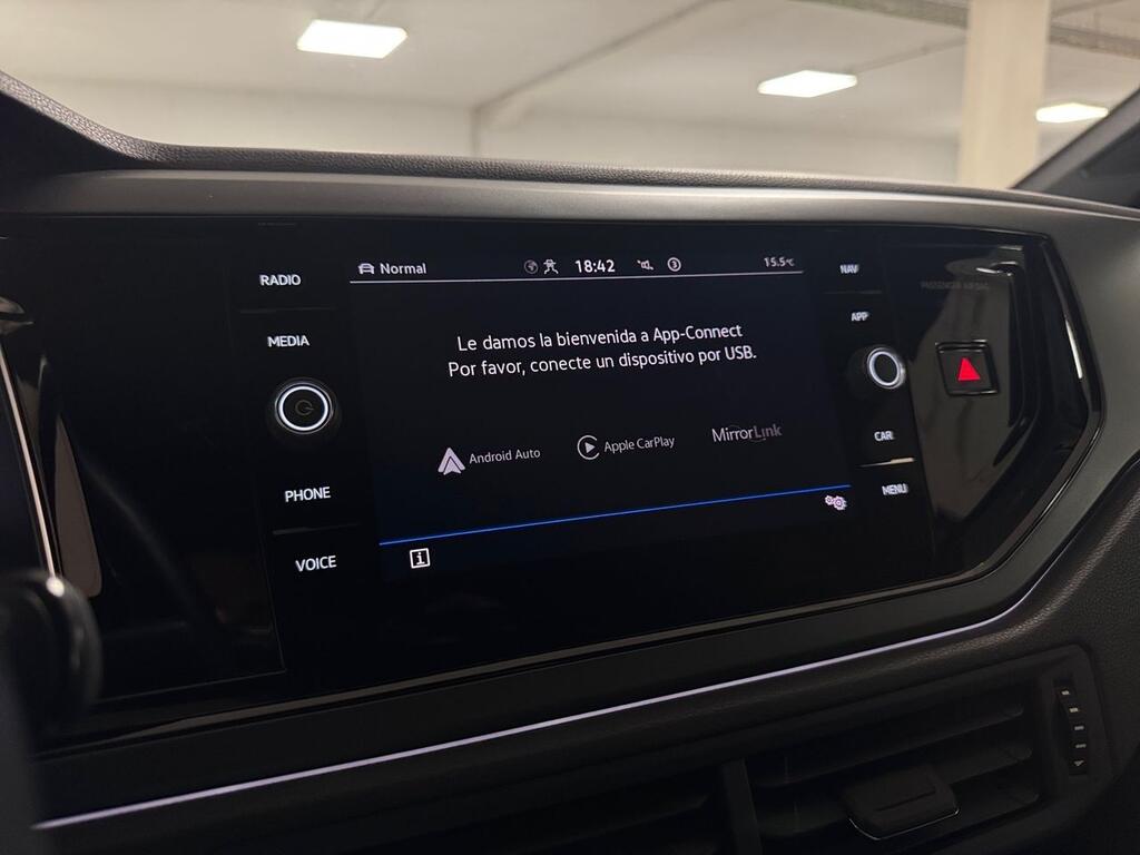 Volkswagen Taigo R-Line 1.0 TSI 81kW (110CV) 17