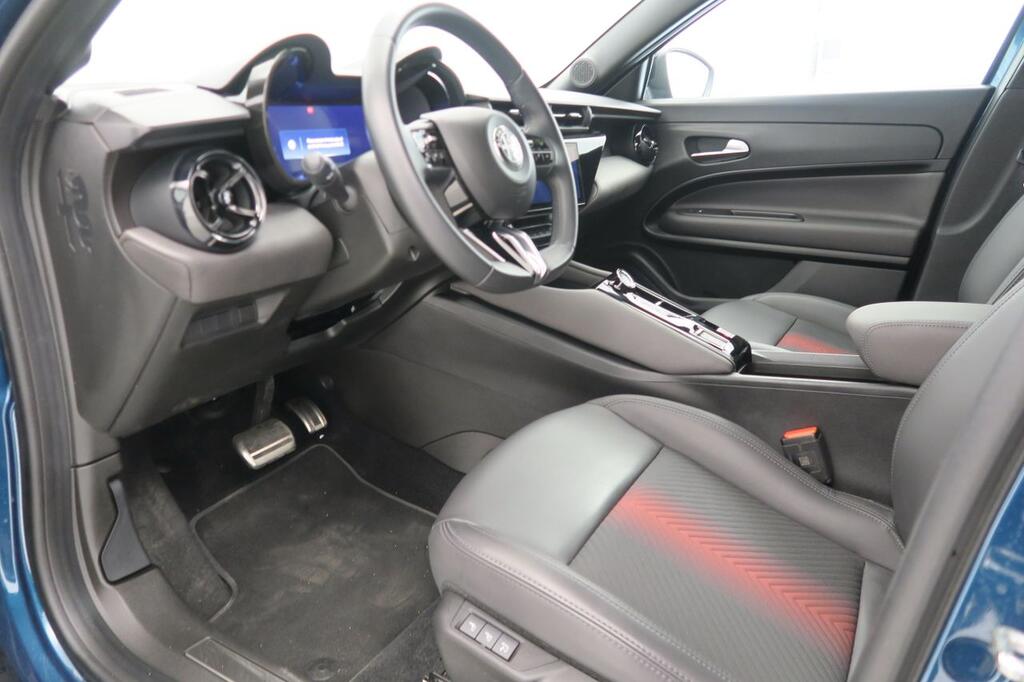 Alfa Romeo Junior Elettrica Speciale 115kW (156CV) 8