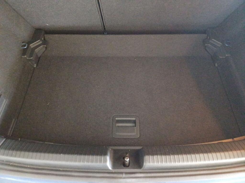 Volkswagen Polo R-Line 1.0 TSI 70kW (95CV) 7