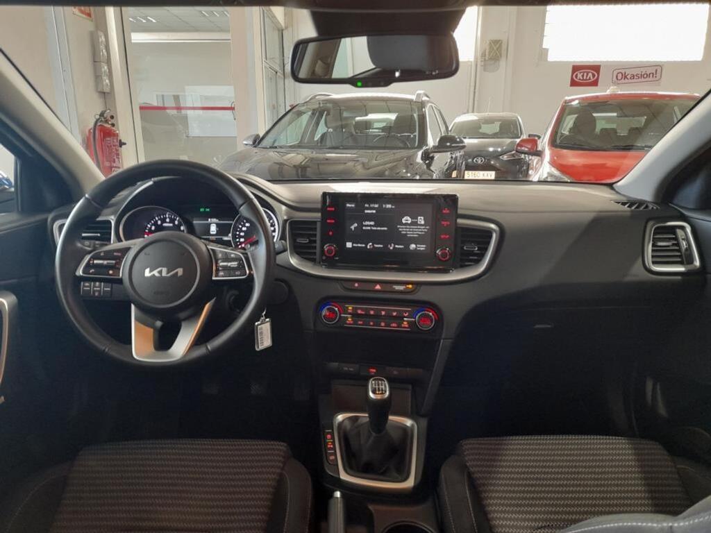 Kia Ceed 1.0 T-GDi 74kW (100CV) Drive 12