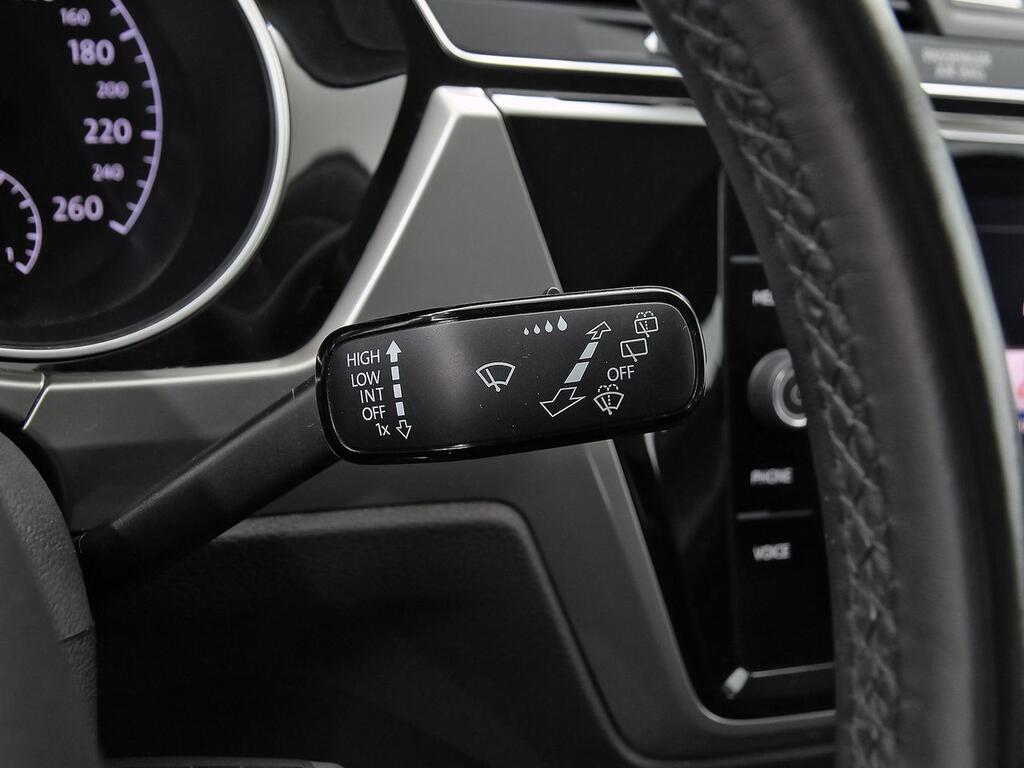 Volkswagen Touran Business 1.0 TSI 85kW (115CV) 20