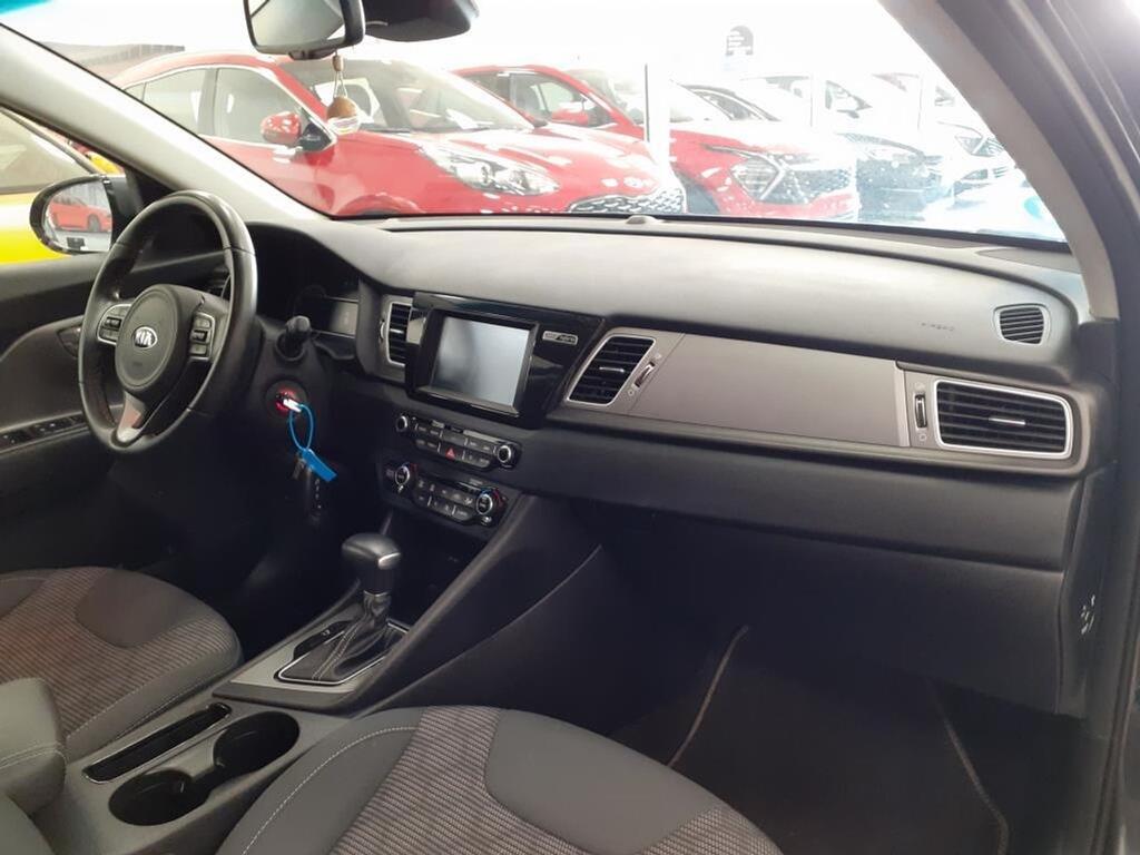 Kia Niro 1.6 GDi HEV 104kW (141CV) Drive 10