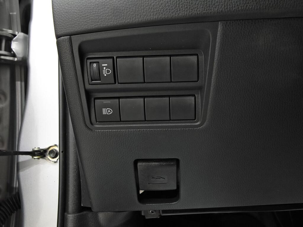 Toyota Yaris 1.5 120H Active Plus 13