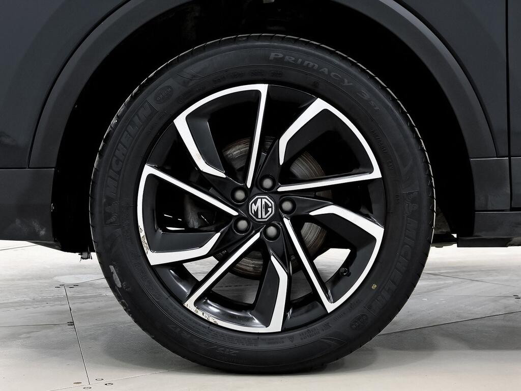 MG ZS 1.0T Luxury 11