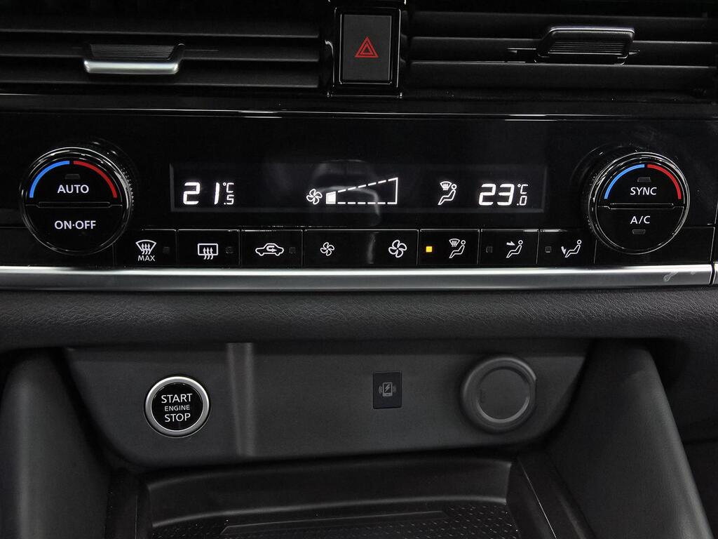 Nissan Qashqai DIG-T 103kW N-Connecta 32