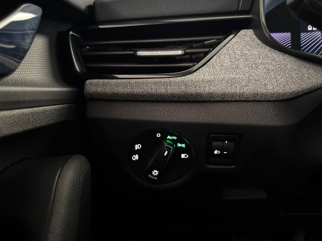 Skoda Kamiq 1.0 TSI 85kW (115CV) SELECTION 11