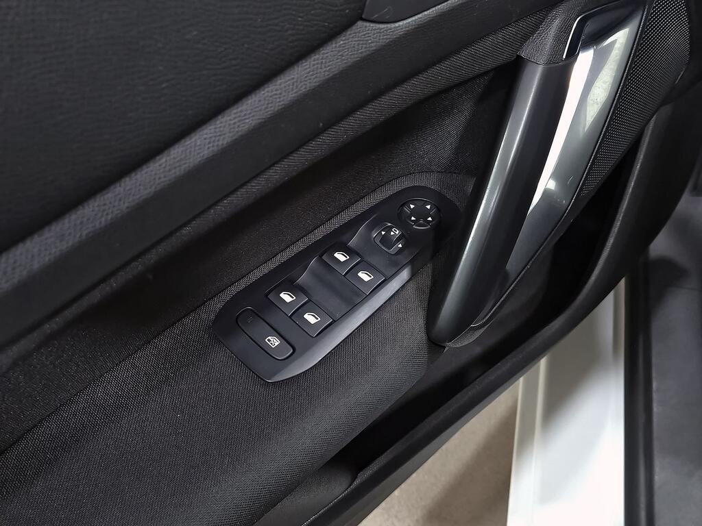 Peugeot 308 5p Active Pack BlueHDi 130 S&S 11