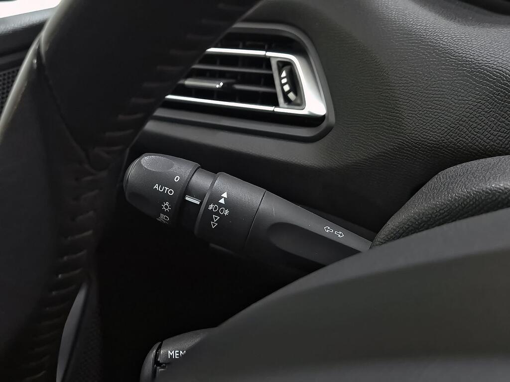 Peugeot 308 5p Active Pack BlueHDi 130 S&S 14