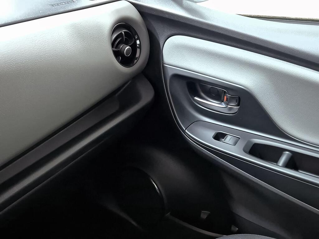 Toyota Yaris 1.5 100H Active 25