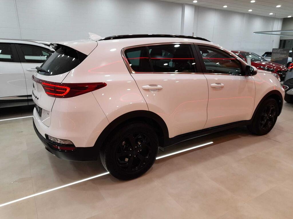 Kia Sportage 1.6 MHEV Black Edition 100kW (136CV) 4x2 7