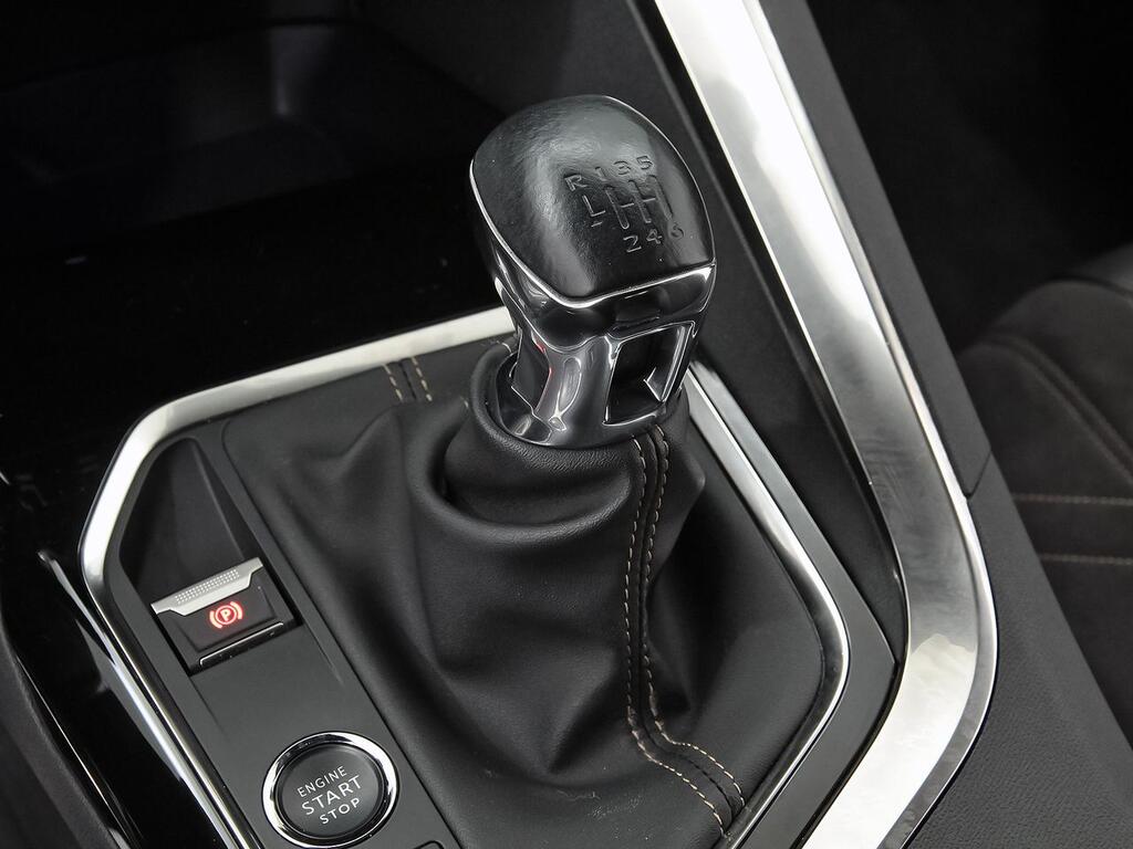 Peugeot 3008 1.5 BlueHDi 96kW (130CV) S&S GT 31