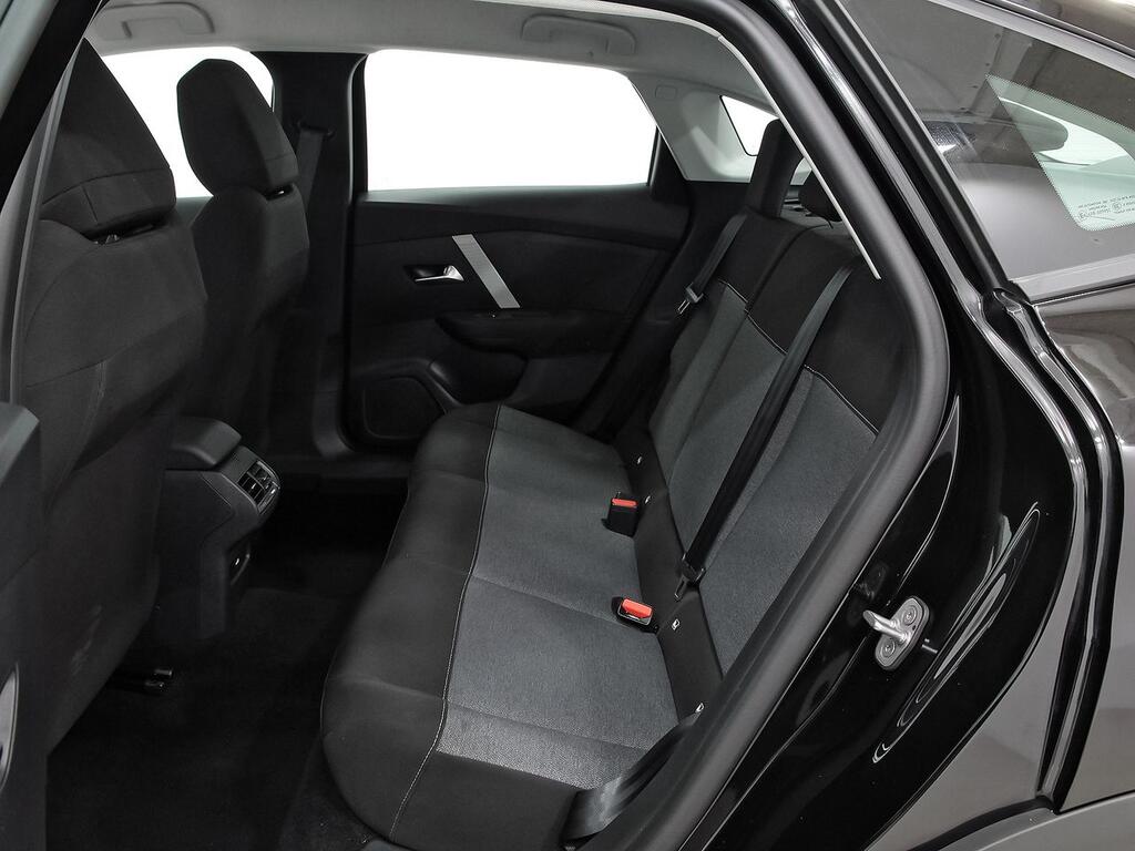 Citroën C4 X Hybrid 136 e-DCS6 Plus 9