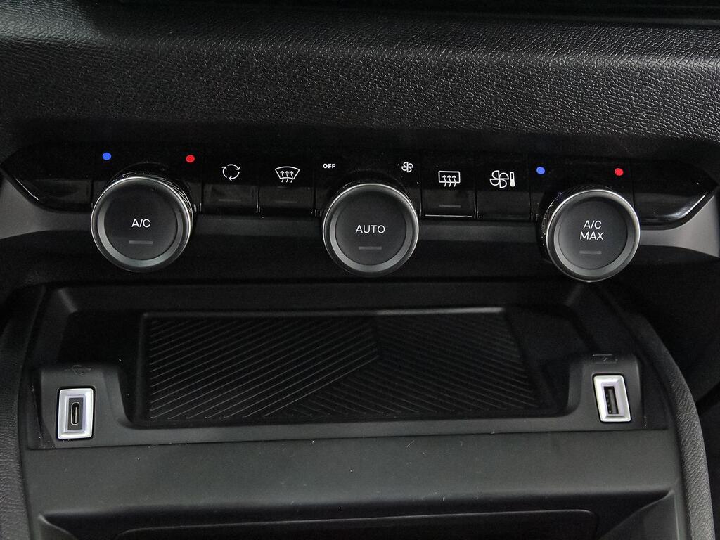 Citroën C4 X Hybrid 136 e-DCS6 Plus 28