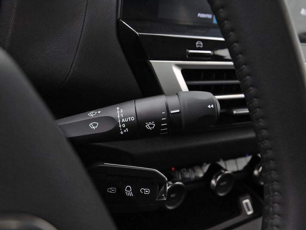 Citroën C4 X Hybrid 136 e-DCS6 Plus 17