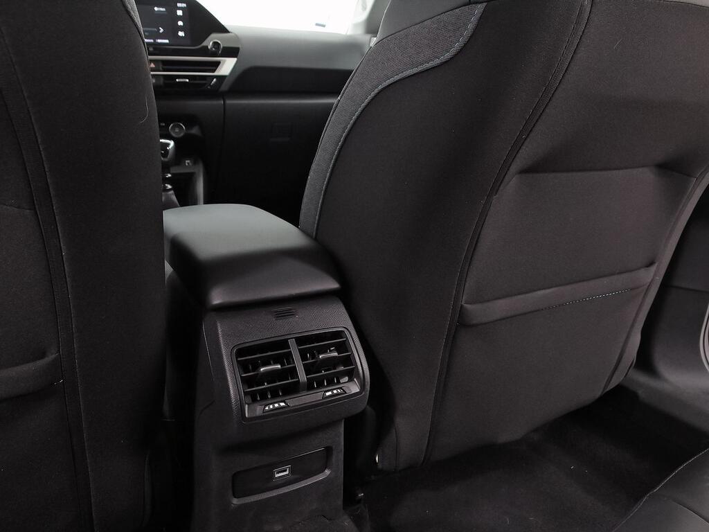 Citroën C4 PureTech 130 S&S 6v Plus 32