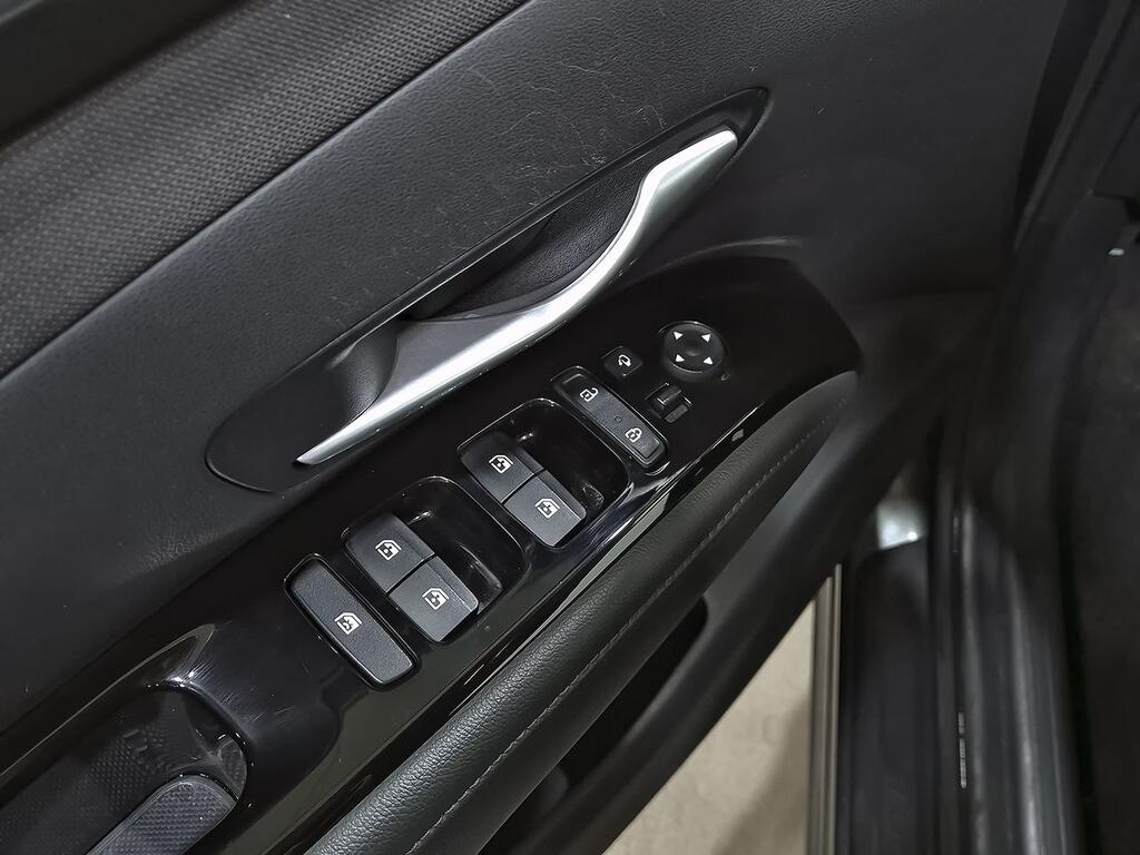 Hyundai Tucson 1.6 CRDI 100kW (136CV) 48V Tecno DCT 2C 11