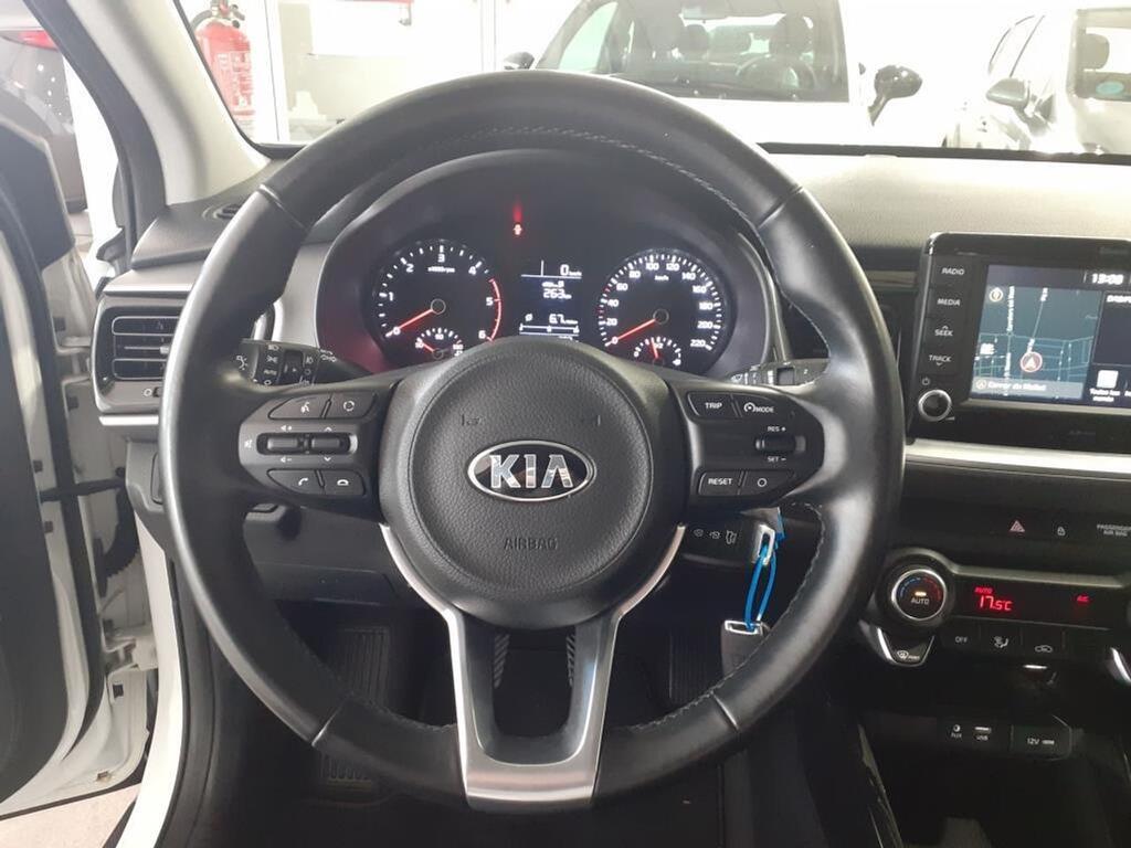 Kia Stonic 1.0 T-GDi 88kW (120CV) Drive 14