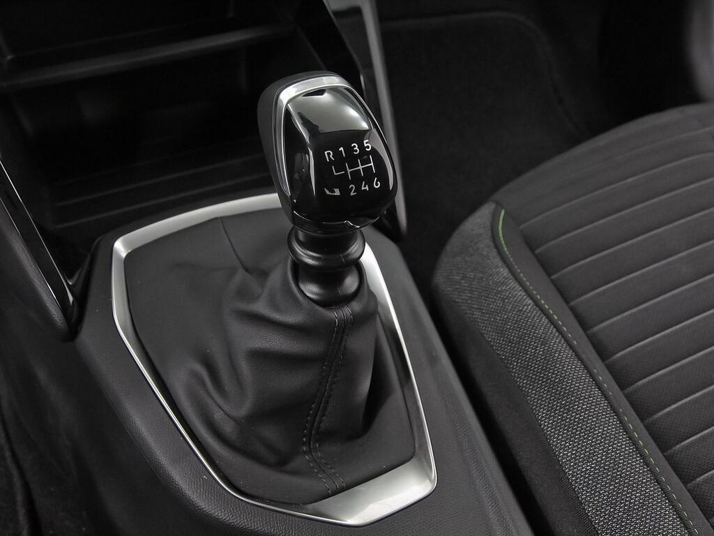 Peugeot 208 Active Puretech 100 34