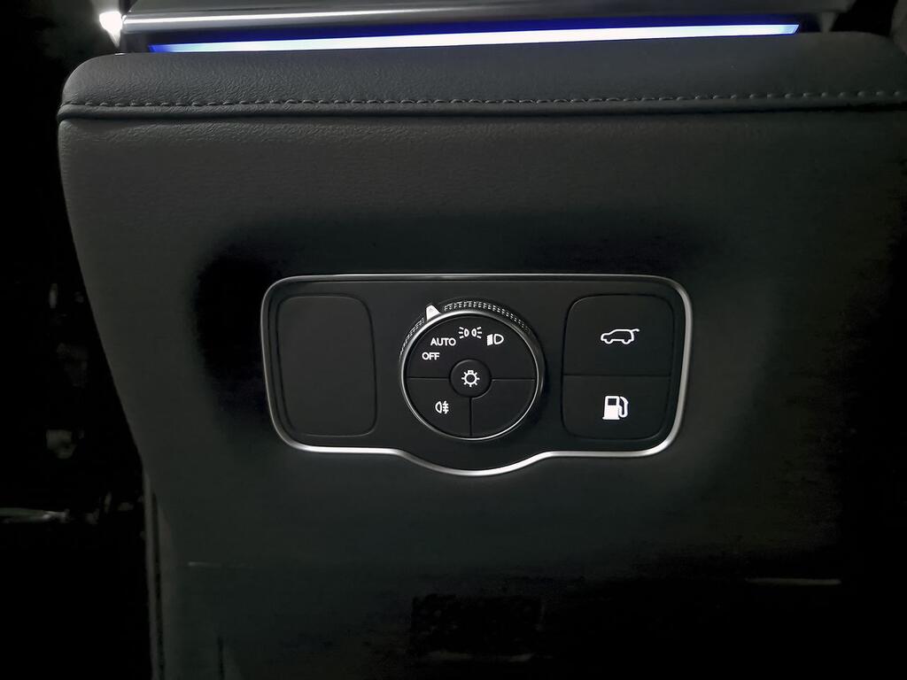 Ebro S800 1.5 TGDI PHEV Luxury E-CVT 15