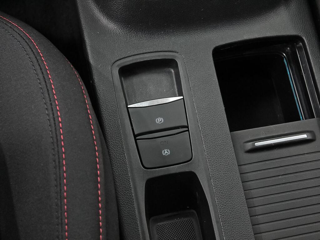 Ford Focus 1.0 Ecoboost 92kW ST-Line 32