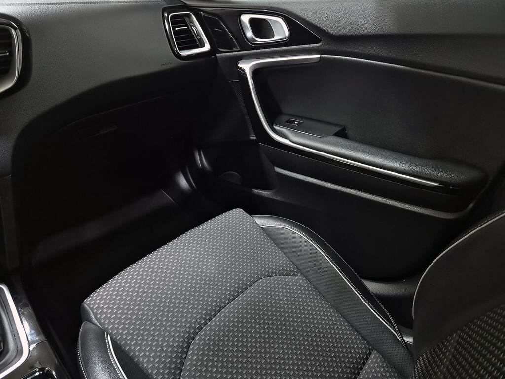 Kia XCeed 1.5 MHEV iMT Emotion 118kW (160CV) 32