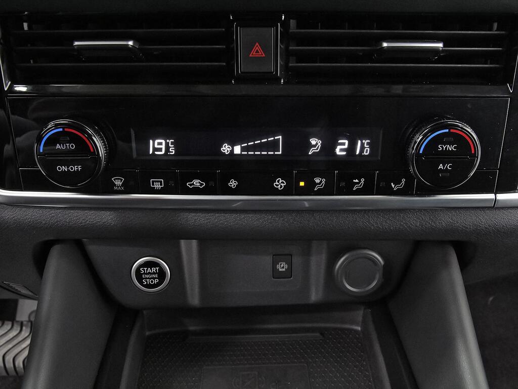 Nissan Qashqai DIG-T 116kW Xtronic N-Connecta 27