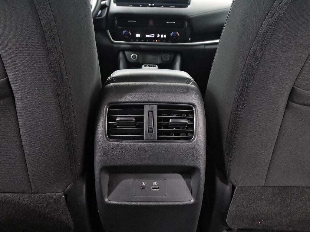 Nissan Qashqai DIG-T 116kW Xtronic N-Connecta 31