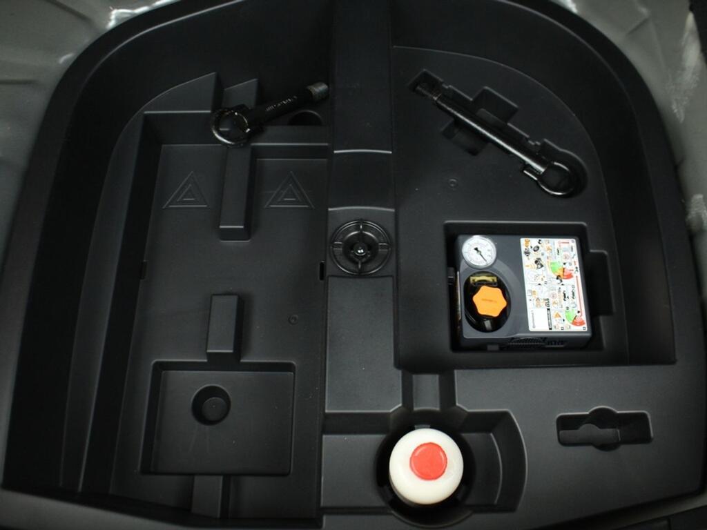 Nissan Juke DIG-T 86 kW (117 CV) 6 M/T N-CONNECTA 23