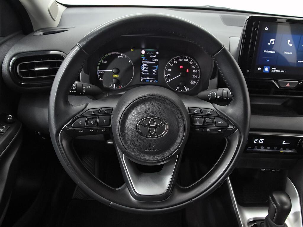 Toyota Yaris 1.5 120H Active Plus 17