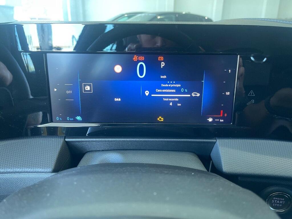 Opel Astra 1.6T Hybrid 132kW (180CV) Edition Auto 11