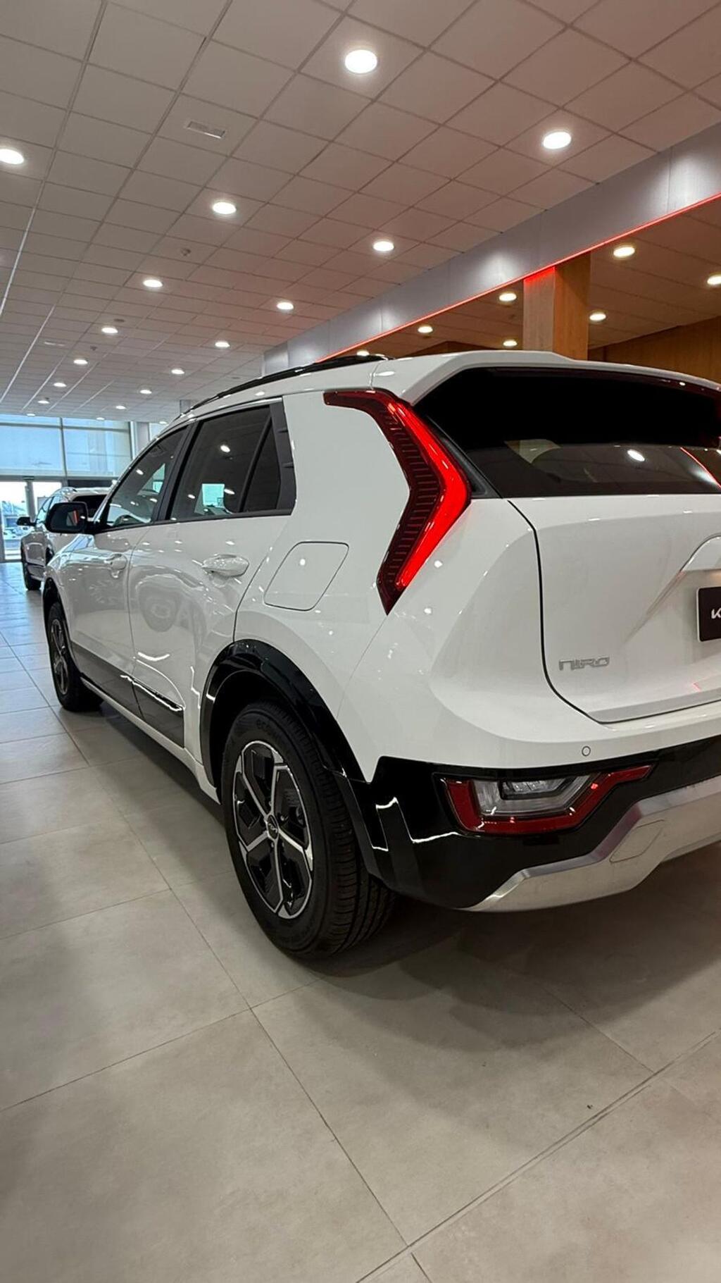 Kia Niro 1.6 GDi PHEV 126kW (171CV) Drive 11