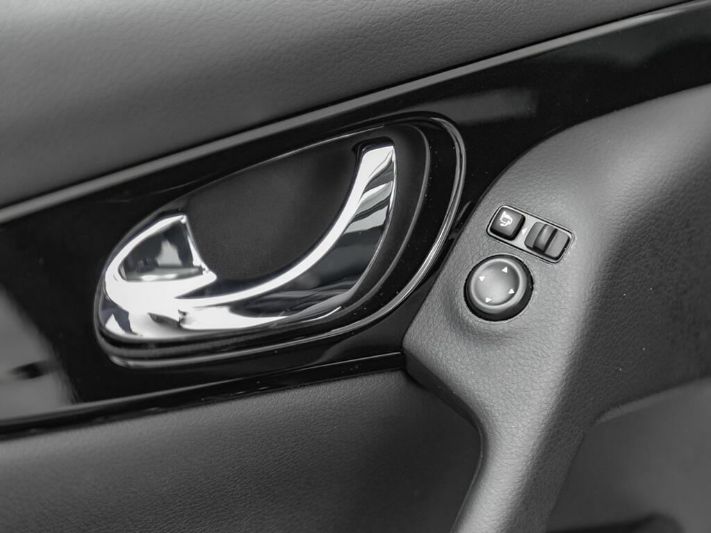 Nissan Qashqai DIG-T 103 kW (140 CV) E6D N-CONNECTA 31