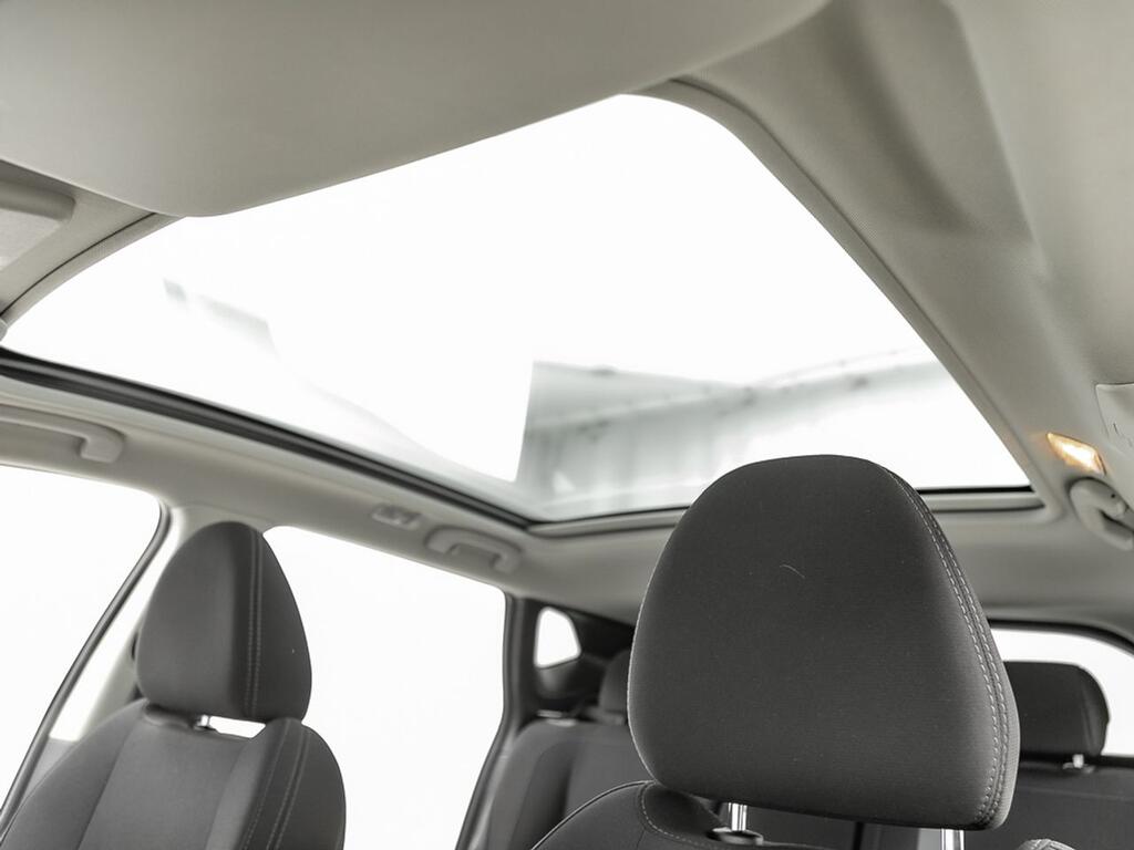 Nissan Qashqai DIG-T 103 kW (140 CV) E6D N-CONNECTA 26