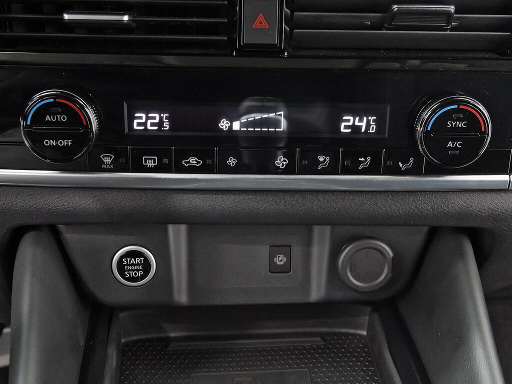 Nissan Qashqai DIG-T 103kW N-Connecta 26