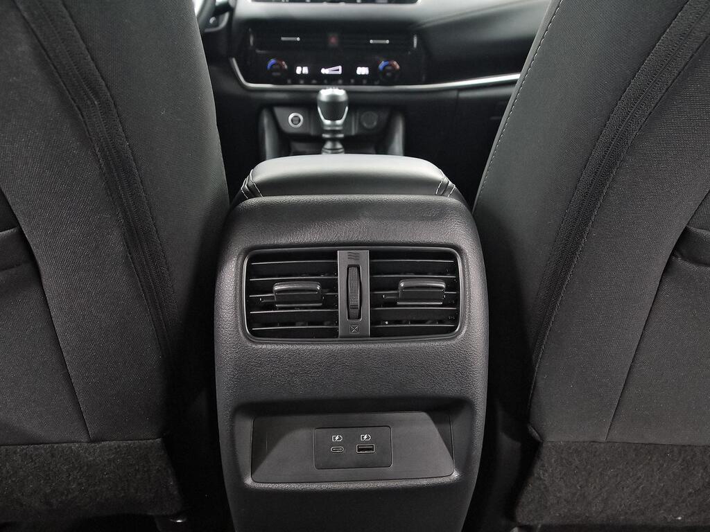 Nissan Qashqai DIG-T 103kW N-Connecta 30