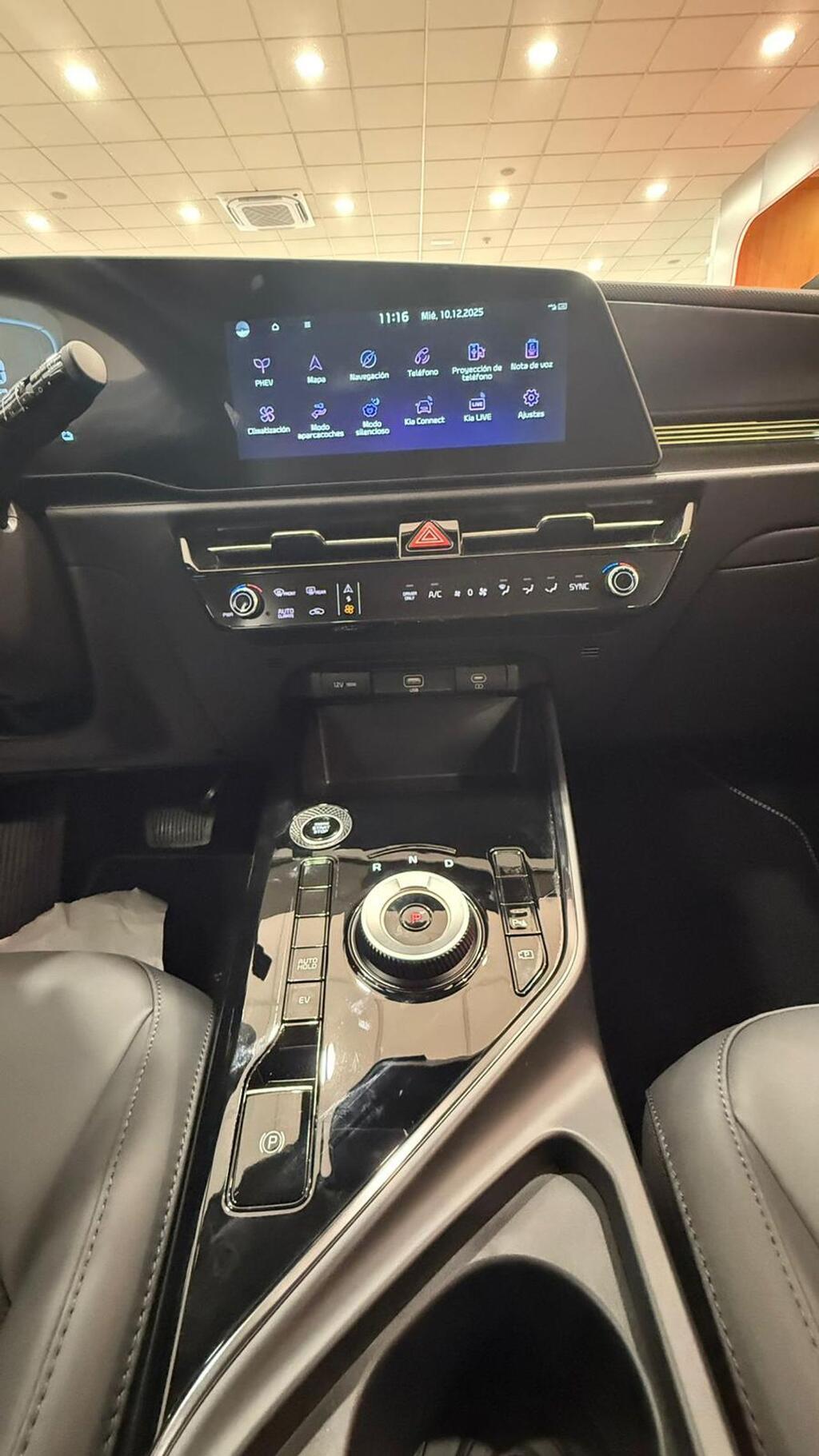 Kia Niro 1.6 GDi PHEV 126kW (171CV) Drive 17