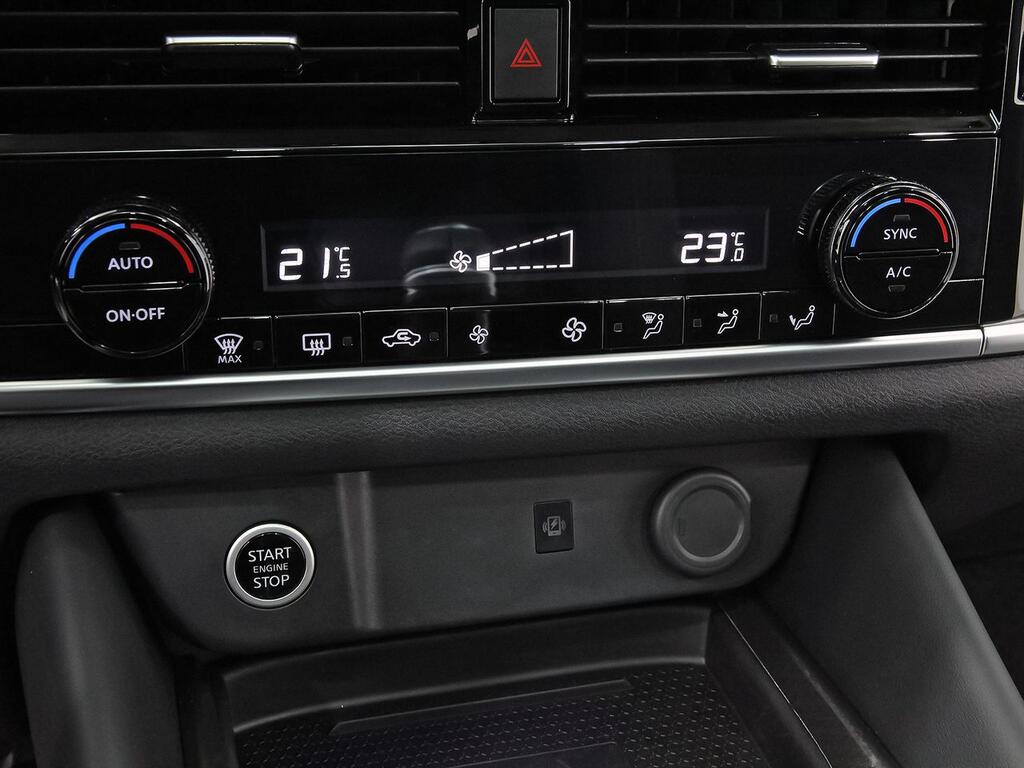 Nissan Qashqai DIG-T 103kW N-Connecta 30