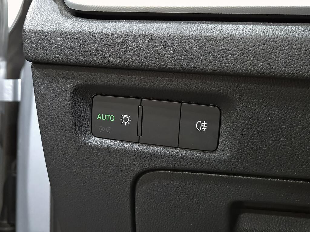 Skoda Octavia Combi 2.0 TDI 85kW (115CV) Design 11