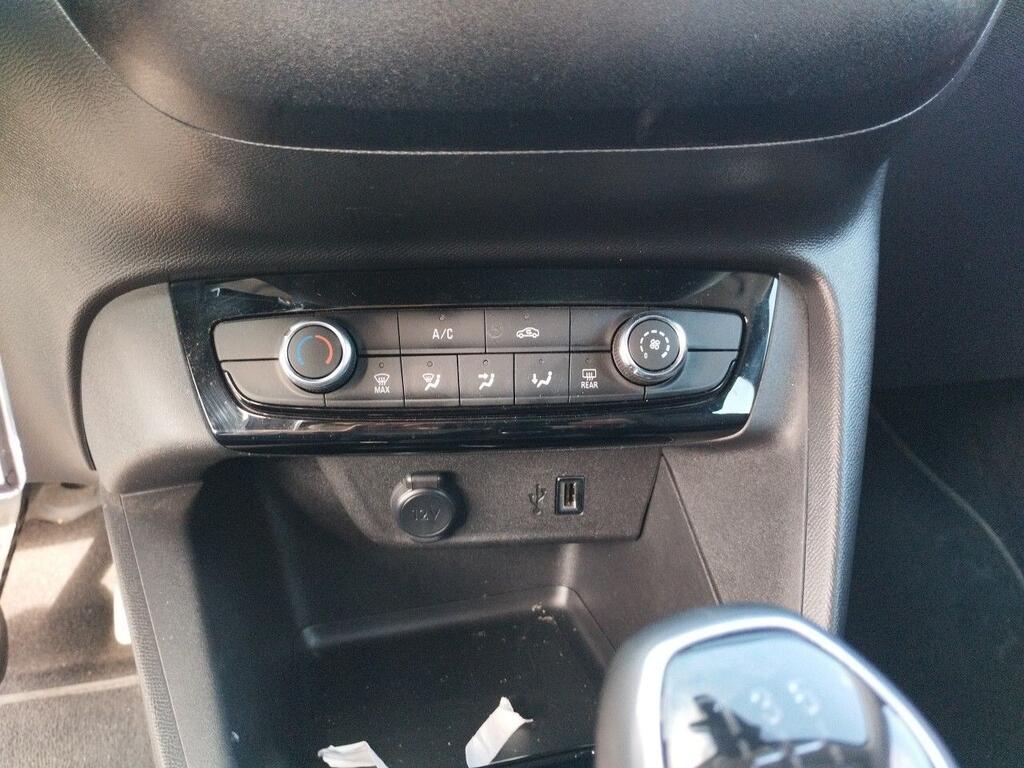 Opel Corsa 1.2 XEL 55kW (75CV) Edition 8