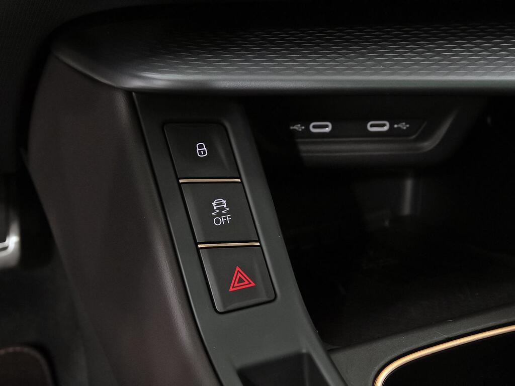 Cupra Terramar 1.5 TSI e-Hybrid 200kW (272 CV) VZ DSG 36