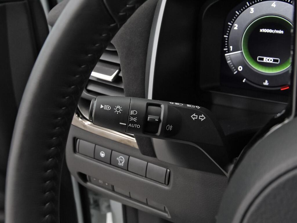 Nissan Qashqai DIG-T 103kW (140CV) mHEV 4x2 N-Design 14