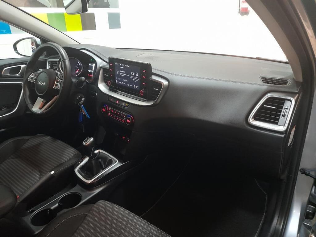 Kia Ceed 1.0 T-GDi 88kW (120CV) Drive 10