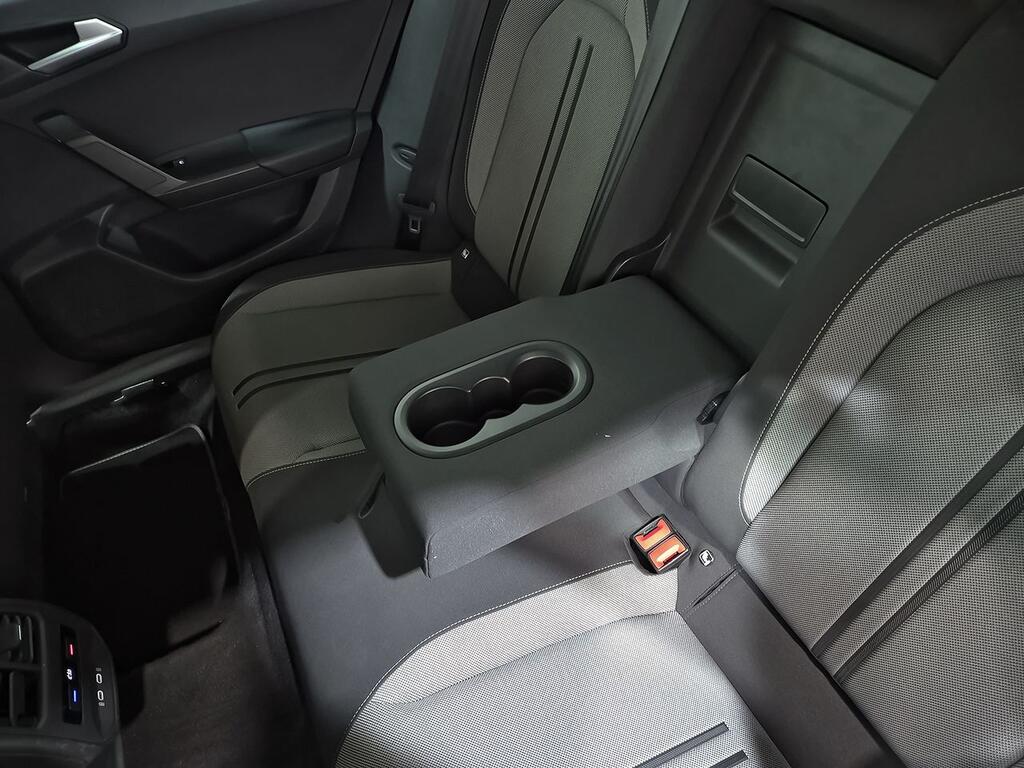 Seat Leon SP 2.0 TDI 85kW Style Go 32