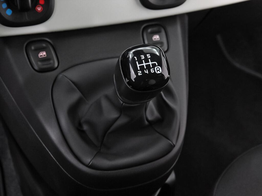 Fiat Panda Pandina 1.0 Hybrid 51kW (70cv) 25