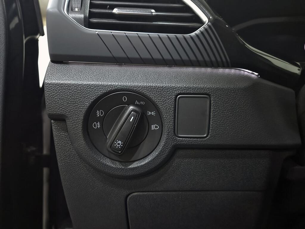 Volkswagen T-Cross Sport 1.0 TSI 81kW (110CV) 13