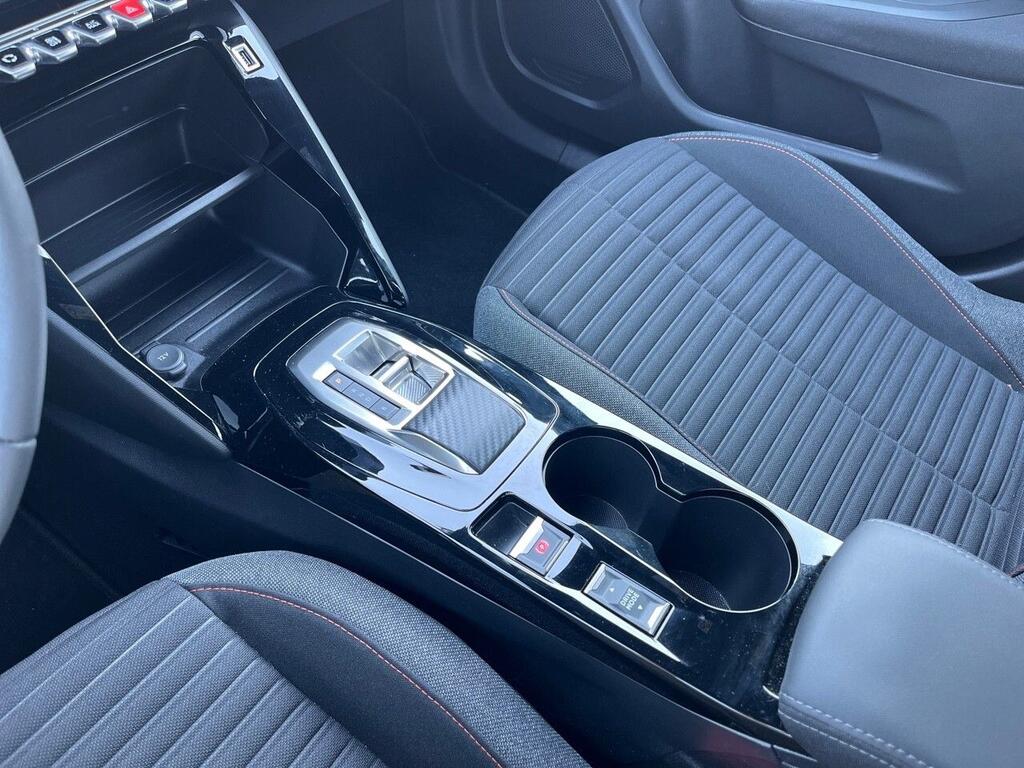 Peugeot 2008 Eléctrico Active Pack 136 (100kW) 8