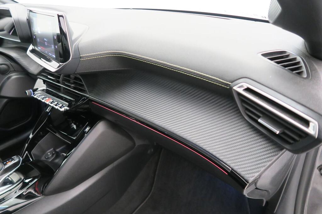 Peugeot 208 PureTech 96kW (130CV) EAT8 GT Line 13