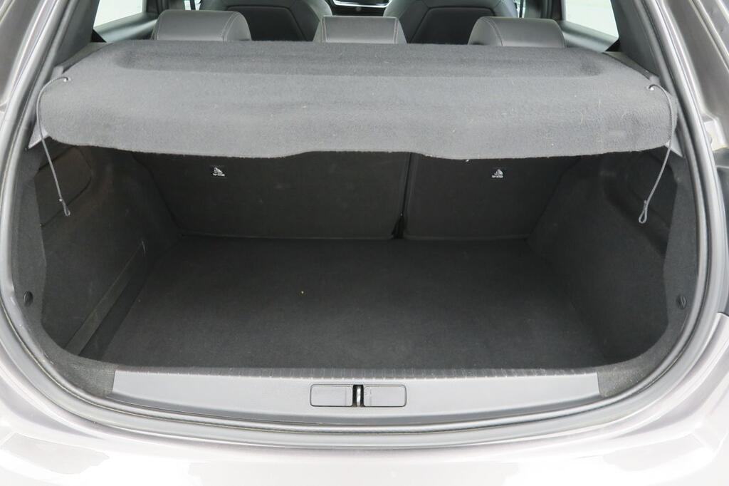 Peugeot 208 PureTech 96kW (130CV) EAT8 GT Line 17