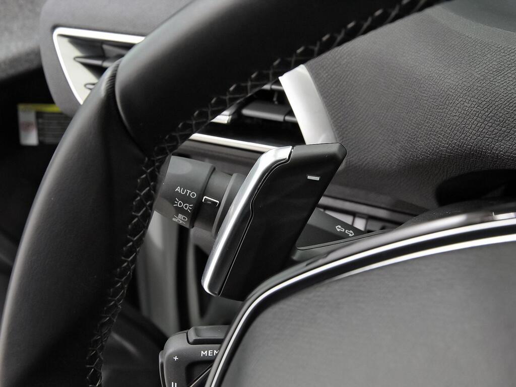 Peugeot 3008 1.2 PureTech 96KW S&S Allure Pack EAT8 16